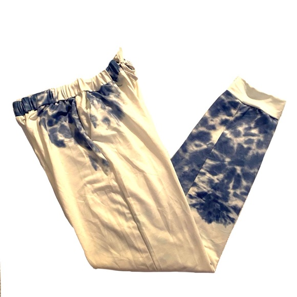 Tie-dye light weight joggers/ lounge pants 🐟🐟 - Picture 5 of 11